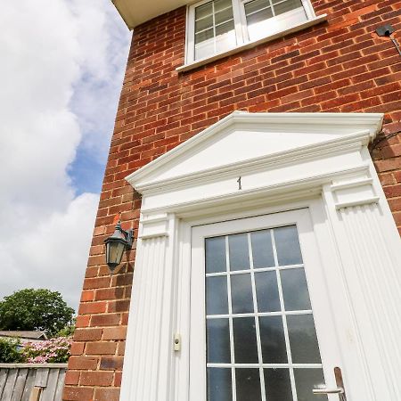 1 Westwood Close Cowes  Eksteriør billede