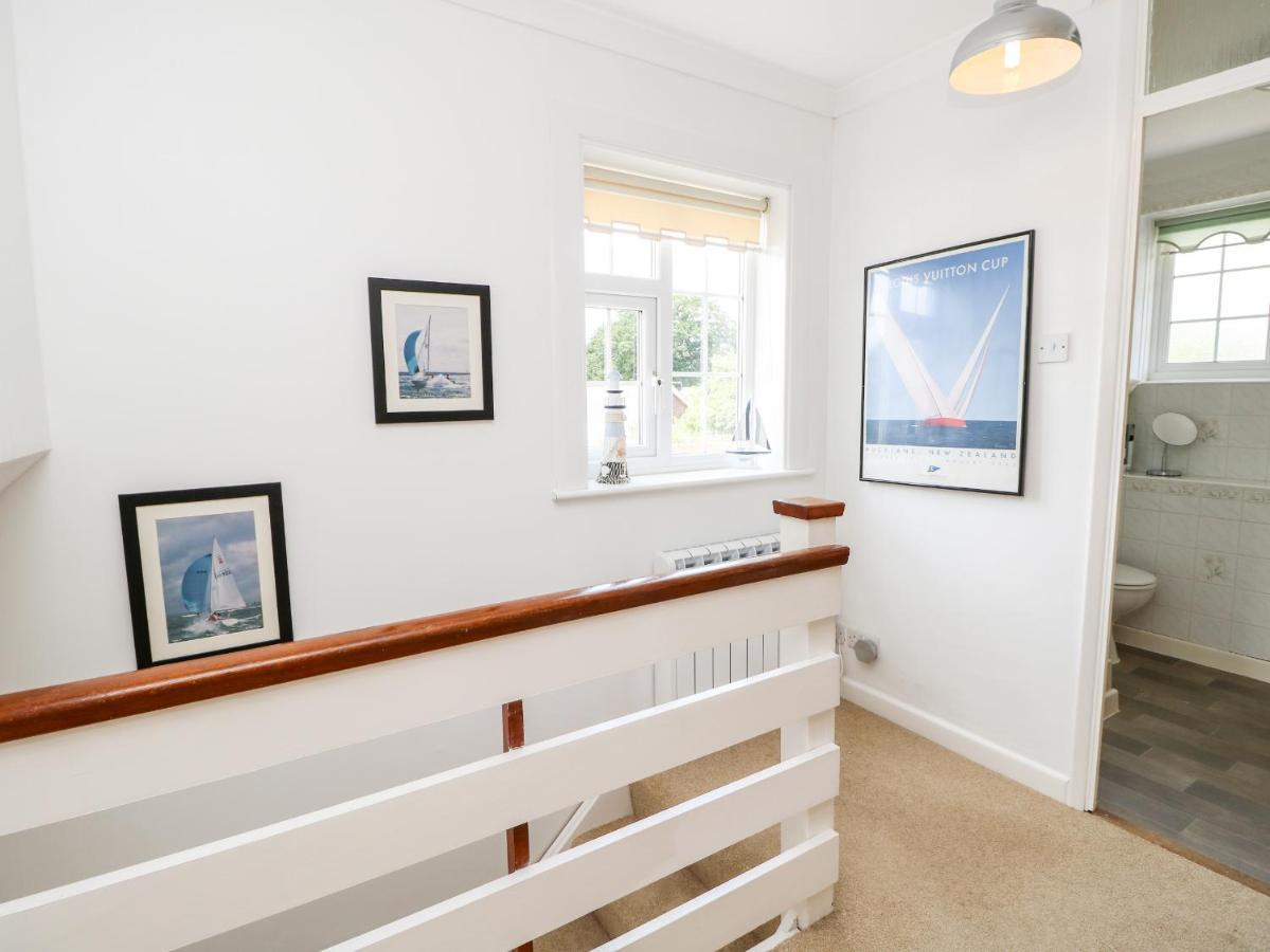 1 Westwood Close Cowes  Eksteriør billede