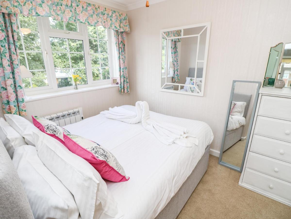 1 Westwood Close Cowes  Eksteriør billede